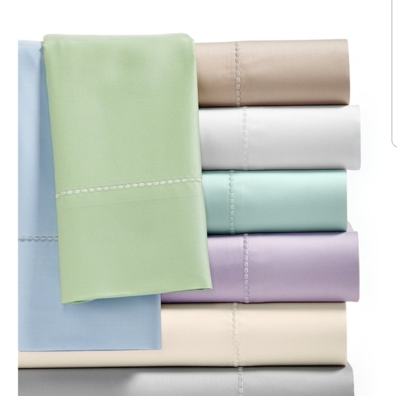 Martha Stewart Bedding Standard Pillowcases Pair 30 Thread Coun